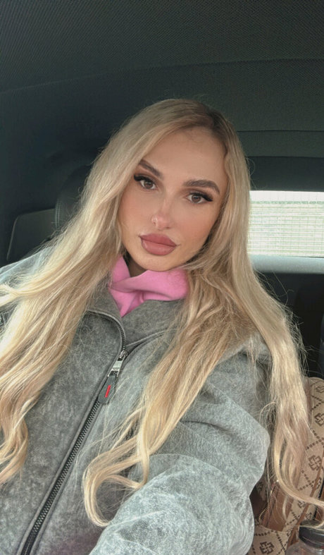 jennifer official Bilder