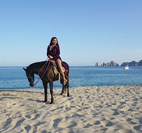 Wendy Alcala exklusive schöne galerien