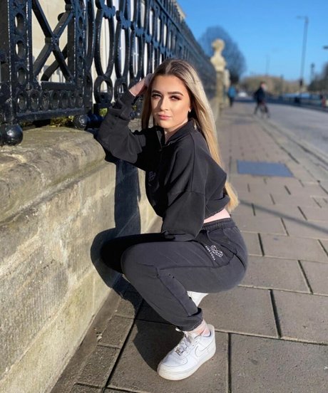 Alex Estelle exklusive hd foto