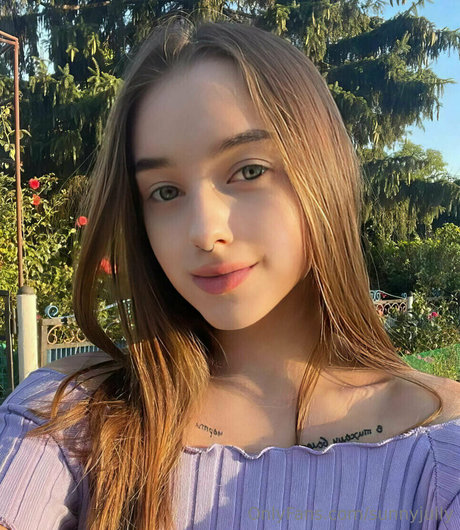 sunnyjully nackt schöne bilder