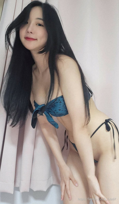 BJ Pyuri perfekte kunst fotos