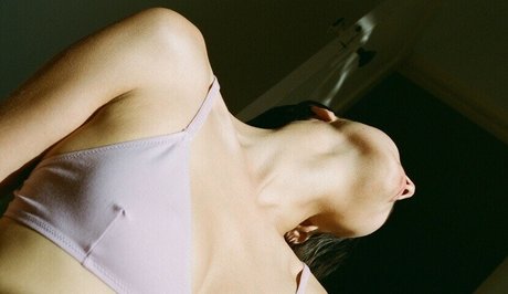 Bridget Gao Hollitt sexy nette foto