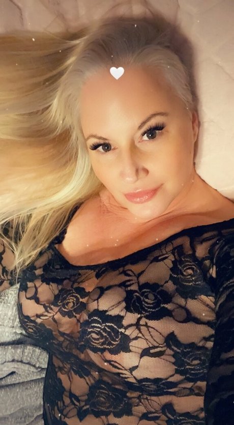 Tammy Sunny Sytch nackt xxx foto