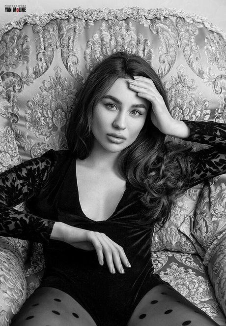 Yan Mcline exklusive perfekte bilder