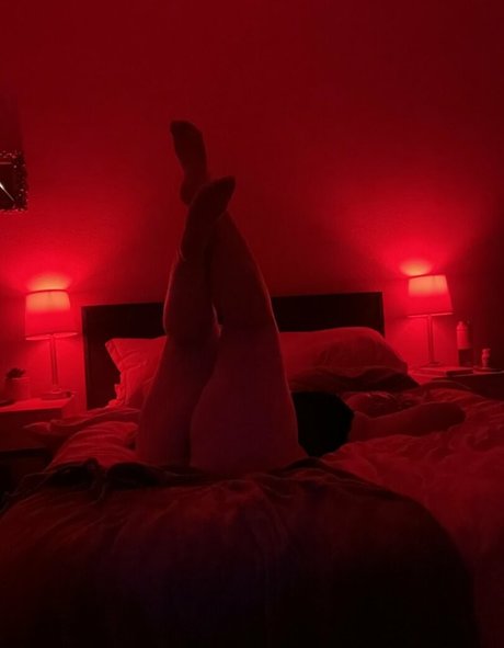 cinnamon siren nackt xxx bild