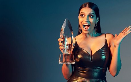 Lilly Singh heiße perfekte galerien