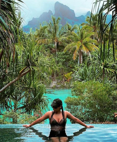 Lilly Singh schauspielerin sex fotos