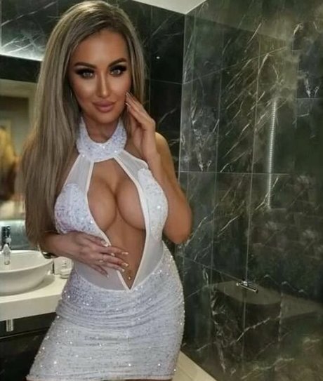 Milenka nackte pornostar fotos