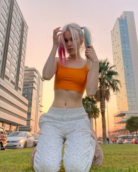 Vikneska freie nackt galerien