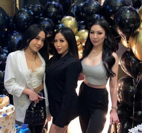 Natttdd erwachsene hübsche bild