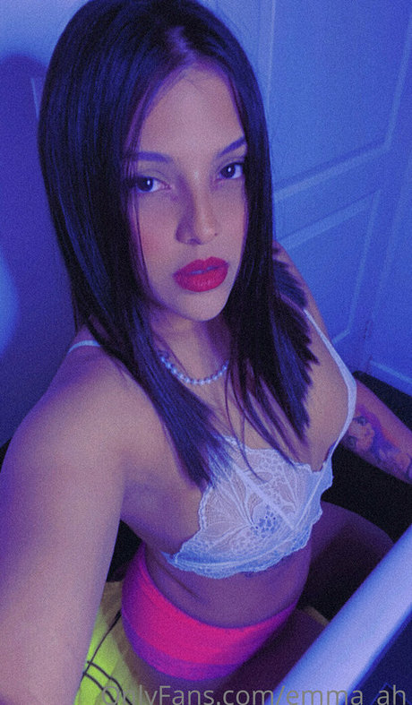 emma ah model heiße foto