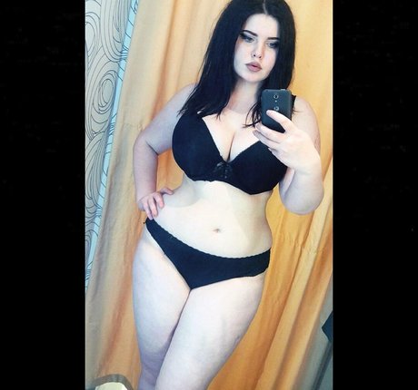 Anna Bernadi erwachsene schöne archiv