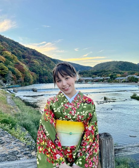 ASMR BlueKatie Bilder