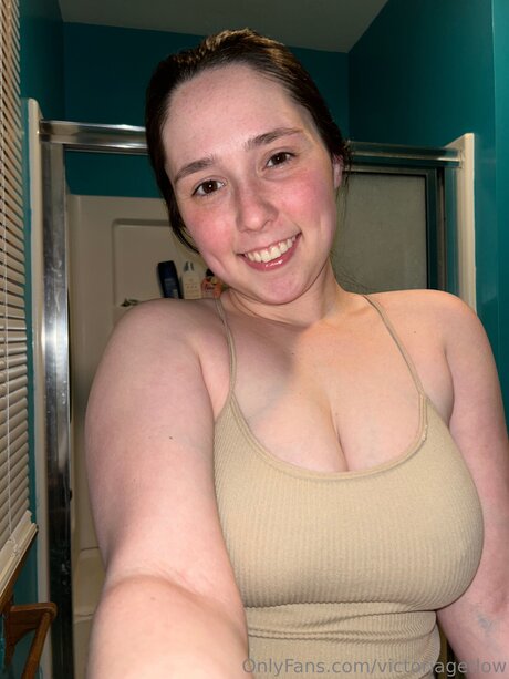 sportliche blonde onlyfans erotische kostenlose bilder