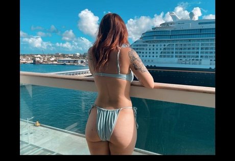 Kaytlin Lovely top archiv