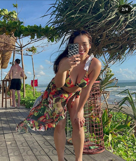 Mathilda Huang pornostar sexy bilder