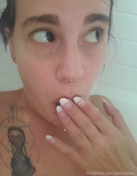 petitetreat_ pornostar nackt galerien