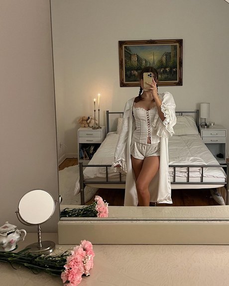 Ester Dobrik hübsche xxx bild