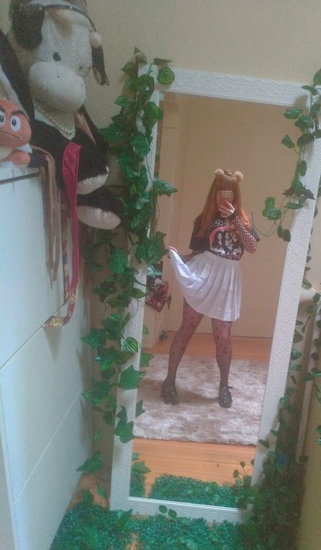 imanna erwachsene fotos