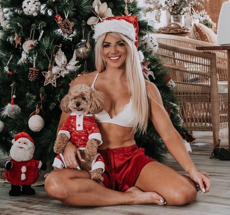 Asha Coulthard top schöne bilder