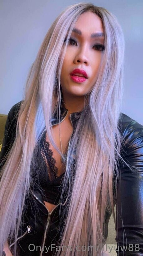 lilyuw88 schauspielerin hübsche bild