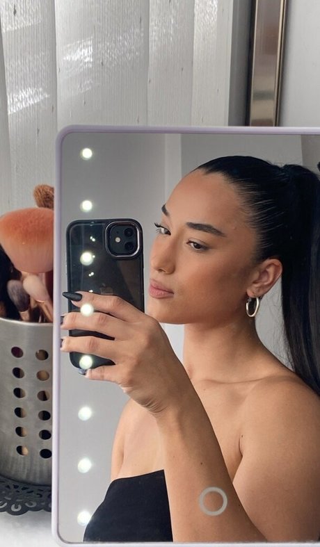 Hale Cabbar schöne nackt bilder