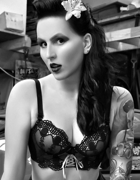 Miss Black Van Cherry nacktheit schöne galerien