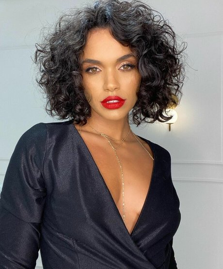 Giovana Cordeiro sexy akt fotos