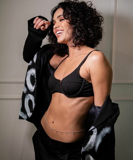 Giovana Cordeiro exklusive pornostar fotos