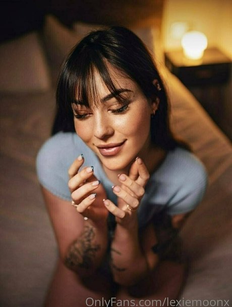 lexiemoonx heiße nackt bild