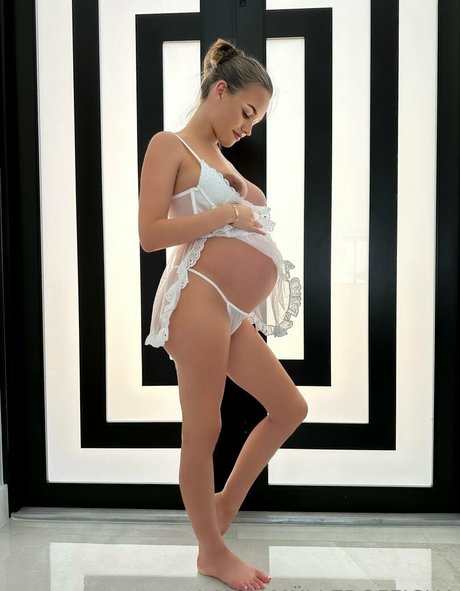 Laura Muller model erwachsene foto