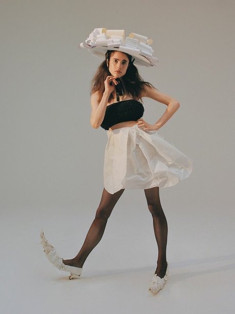 Margaret Qualley sexy freie galerien