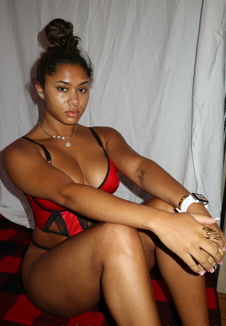 katieswrdvip nackte pornostar archiv