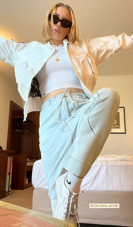 Julia Hardy erwachsene pornografische foto