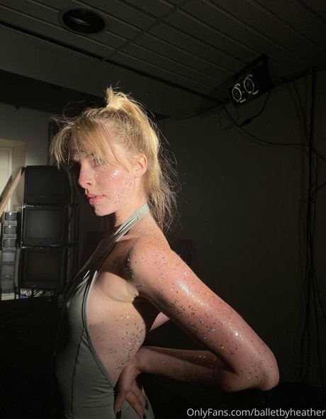 berühmte schwule onlyfans kunst akt fotos