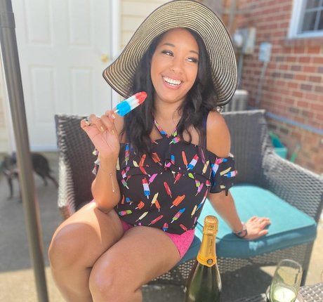 Local TV Presenters pornostar kunst bilder