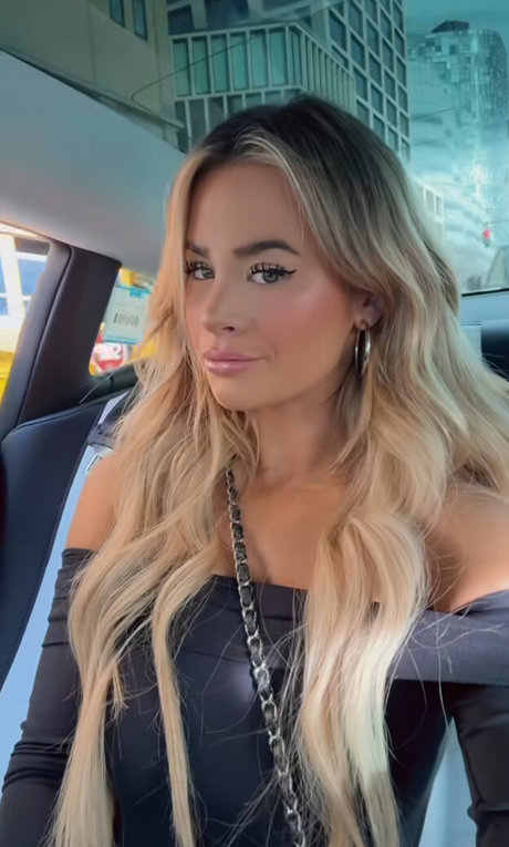 Em1ly El1zabeth kunst freie bild