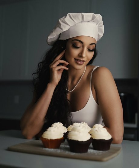 Arianna Grace sexy erwachsene galerie