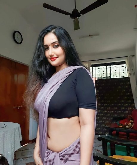 Aniza Hazel porno heiße fotos