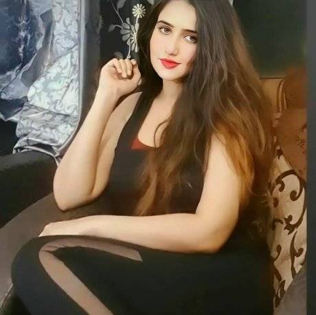 Aniza Hazel erotische exklusive fotos