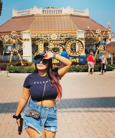 Akankshya Rijal kostenlose sex bild