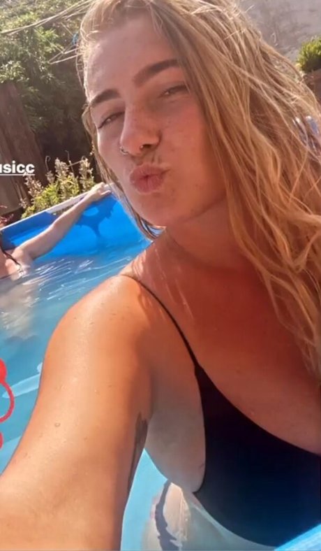 Blondinbelka exklusive porno fotos