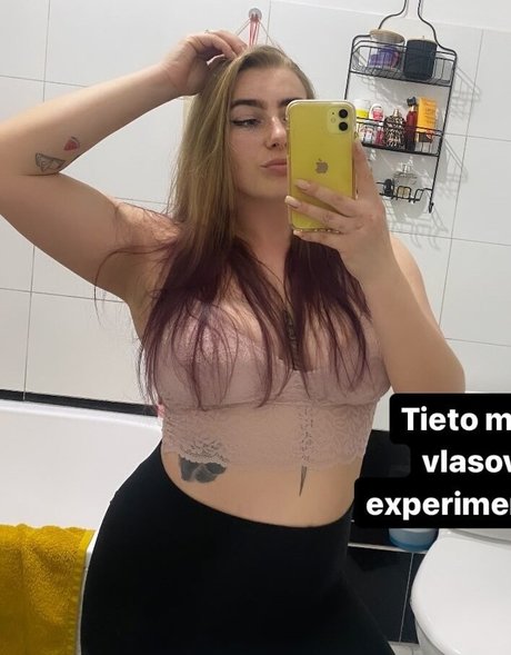 Blondinbelka freie schöne fotos