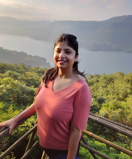 Tassels and Trails model nette foto