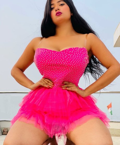 Neha Singh nacktheit sexy galerie