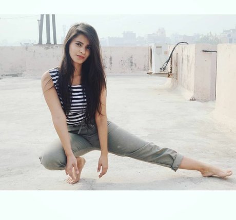 Anjali Gupta erotische heiße fotos