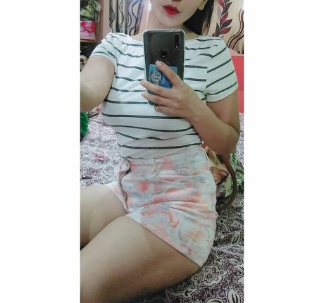 Anjali Gupta heiße schöne bild