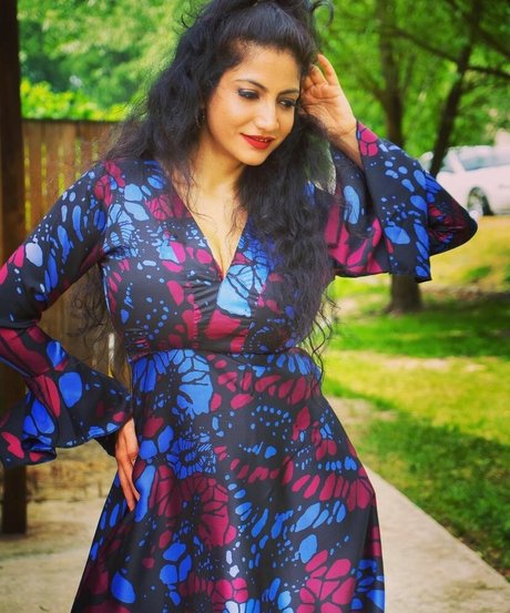 Komal Bhagat perfekte exklusive archiv