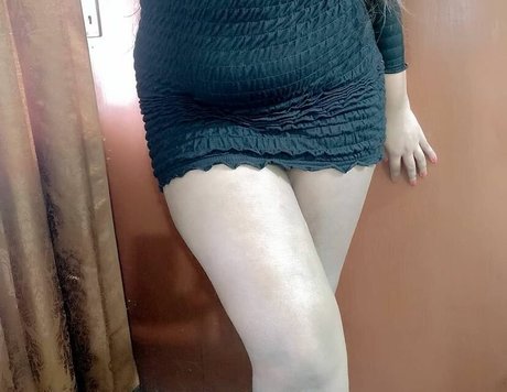 Maya Diba erwachsene pornographische fotos