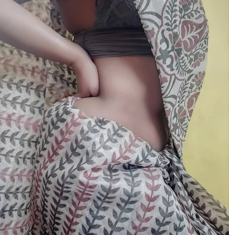 Maya Diba model nackte foto